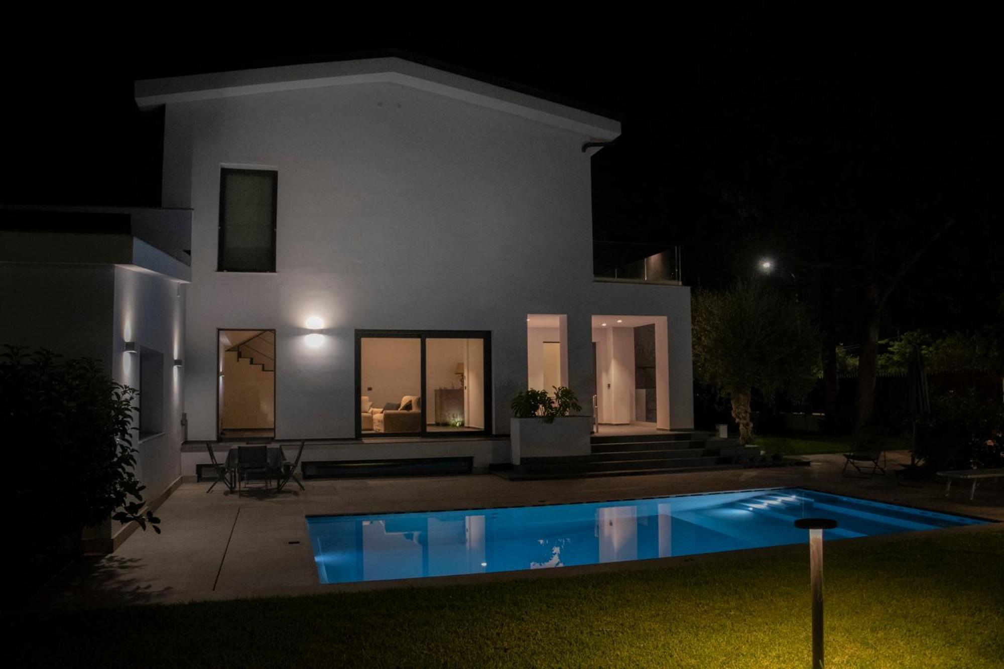 Villa Tina モンデッロ エクステリア 写真